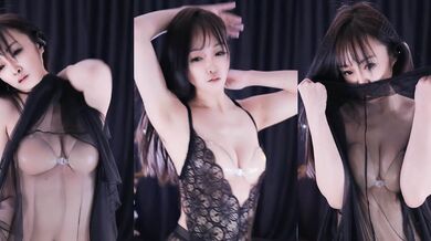 网易CC 李憨憨 极限裸舞 情趣内衣展现火辣身材 掰穴裸舞上演极限挑逗！